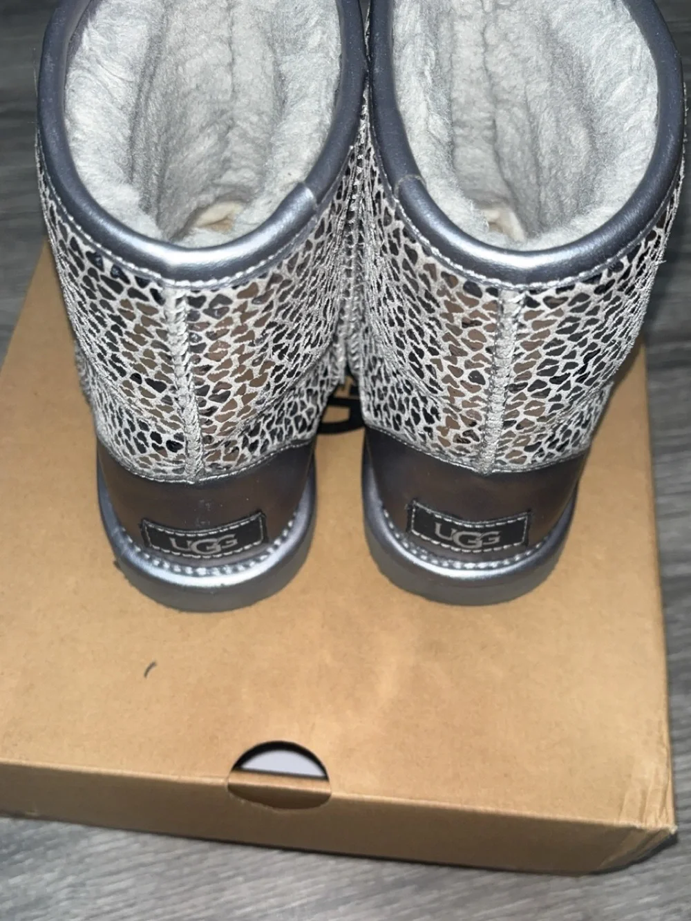 UGG shiny metallic